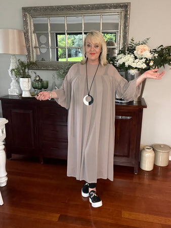 Suzanne Chiffon Dress 4 colour Options, 2 Sizes