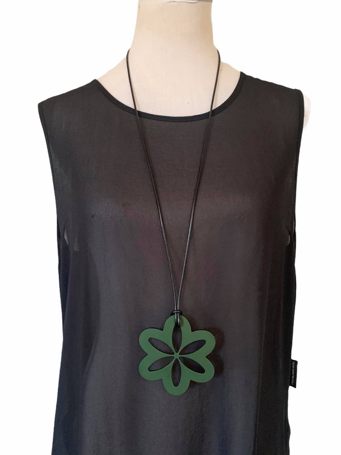 Large Dark Green Daisy Necklace