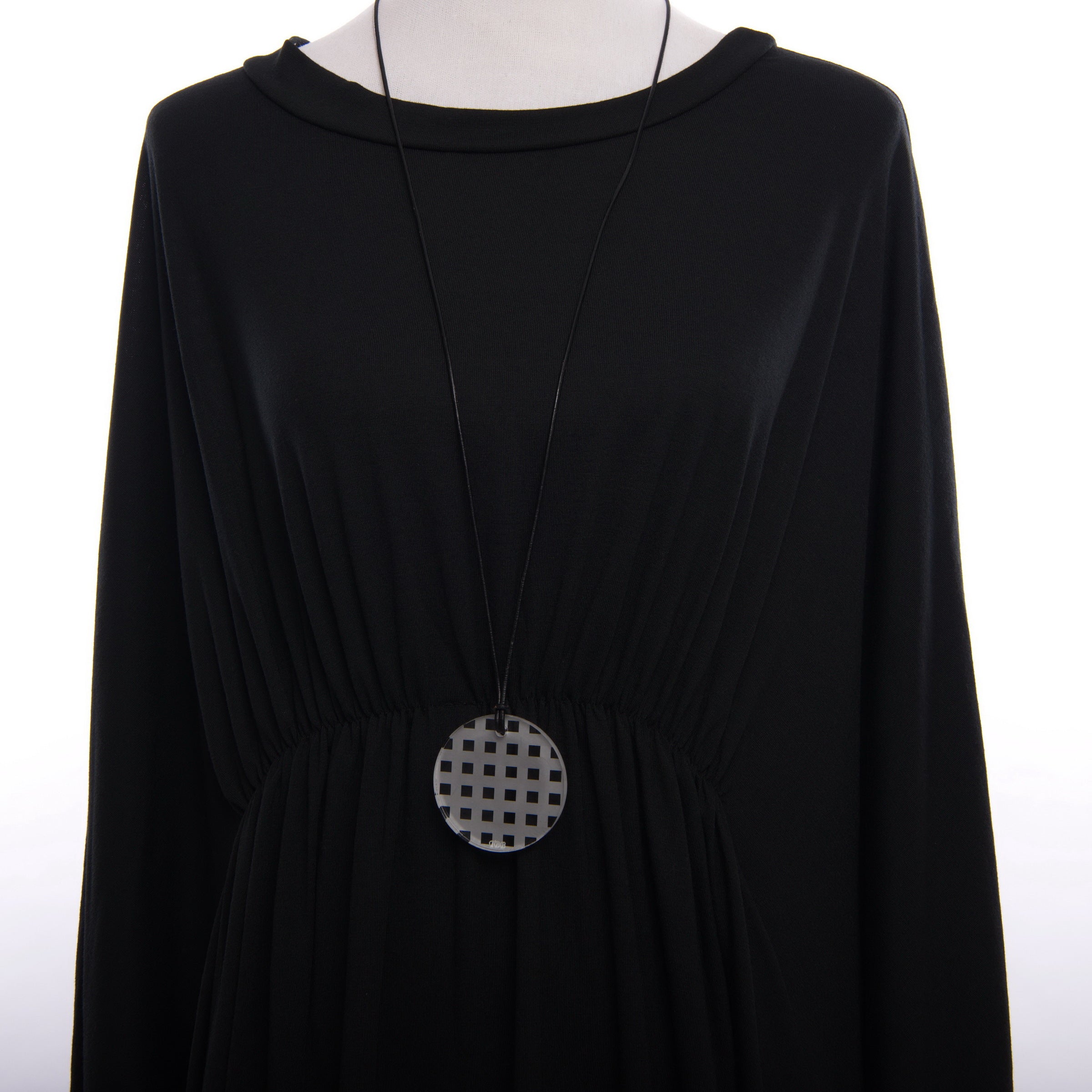 Small Chequered Circle Necklace
