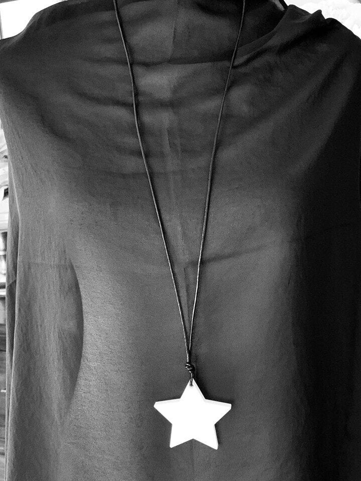Small White Solid Star Necklace