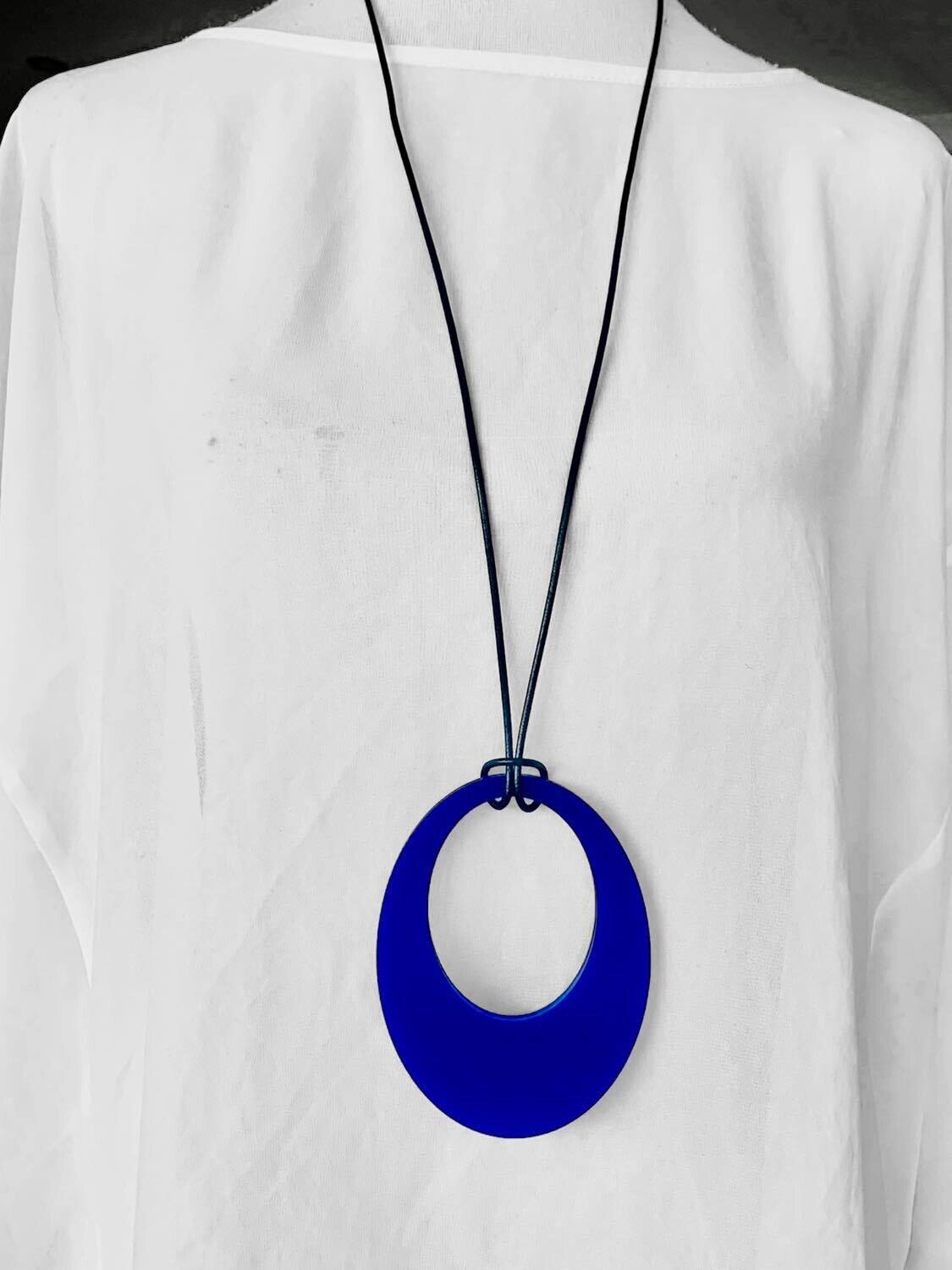 Large Cobalt Blue Retro Oval Necklace (NEW)